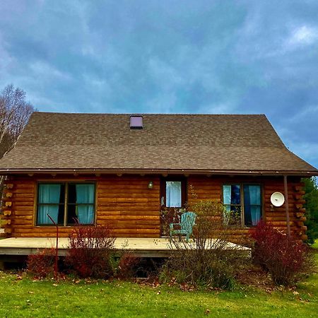 Garden Grove Retreat & Lodging Near Pictured Rocks, Fayette, Trails Екстер'єр фото