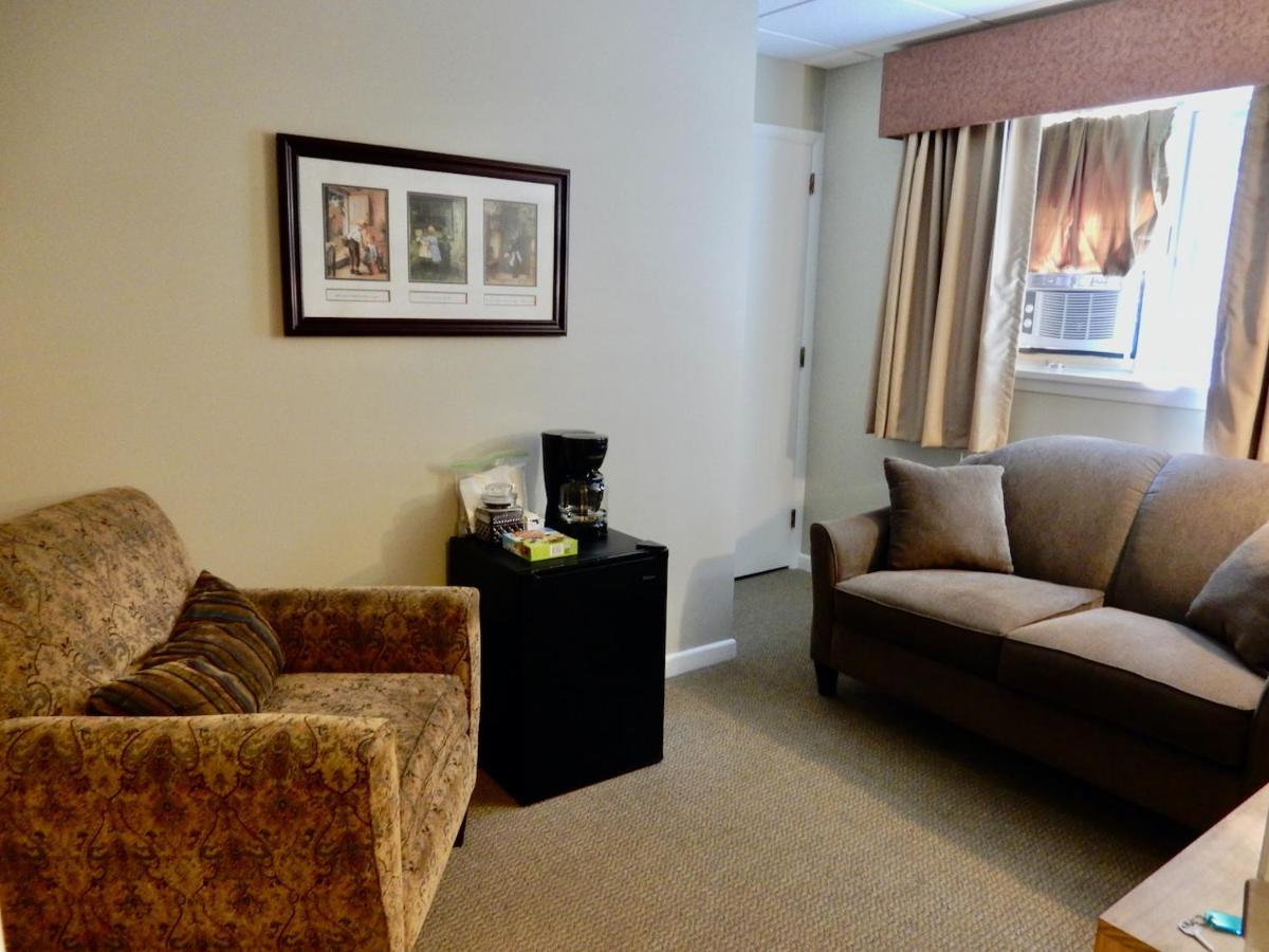 Garden Grove Retreat & Lodging Near Pictured Rocks, Fayette, Trails Екстер'єр фото