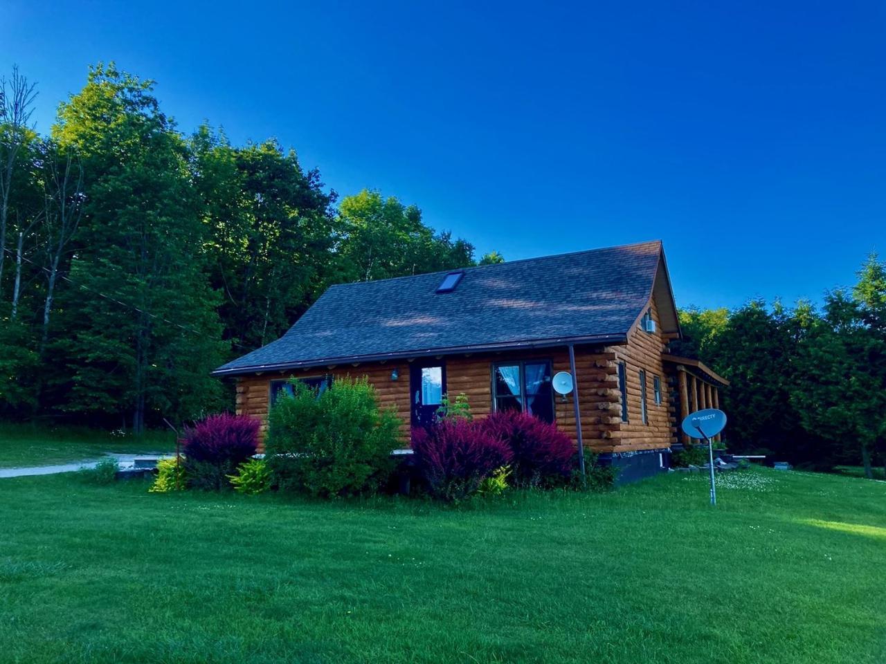 Garden Grove Retreat & Lodging Near Pictured Rocks, Fayette, Trails Екстер'єр фото