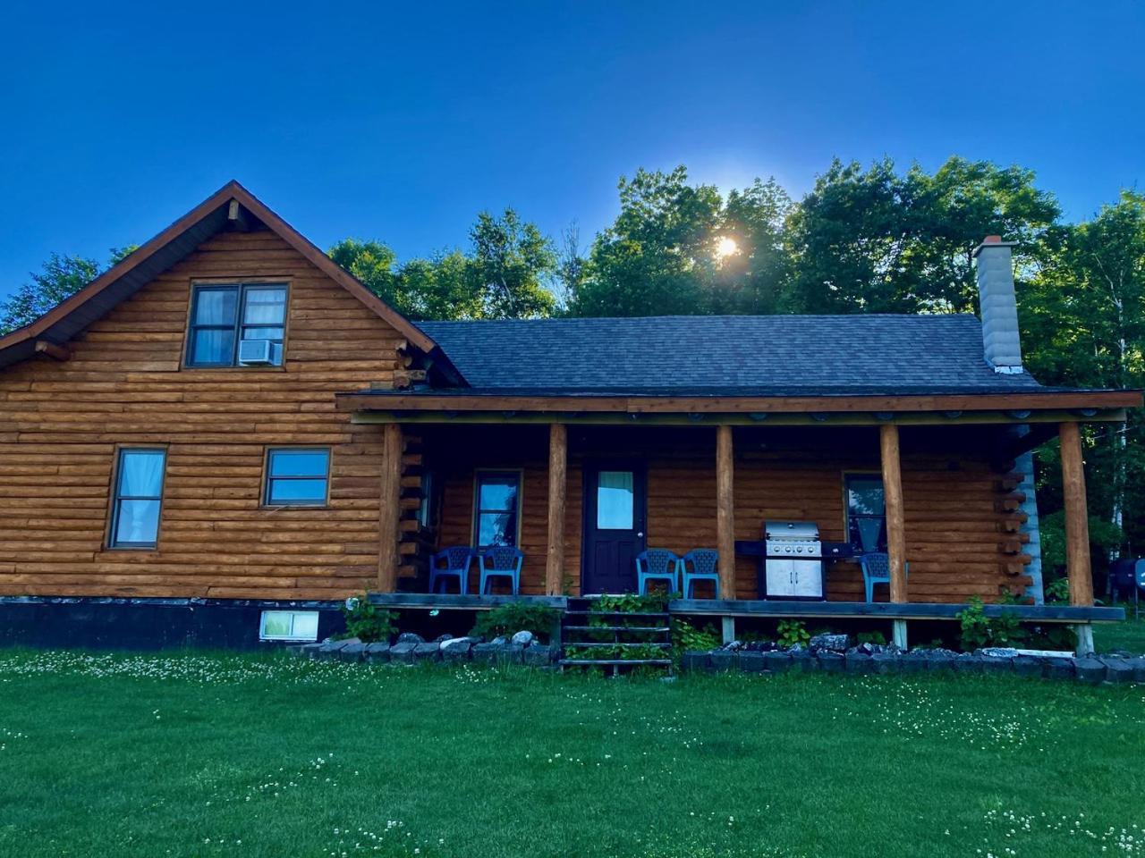 Garden Grove Retreat & Lodging Near Pictured Rocks, Fayette, Trails Екстер'єр фото